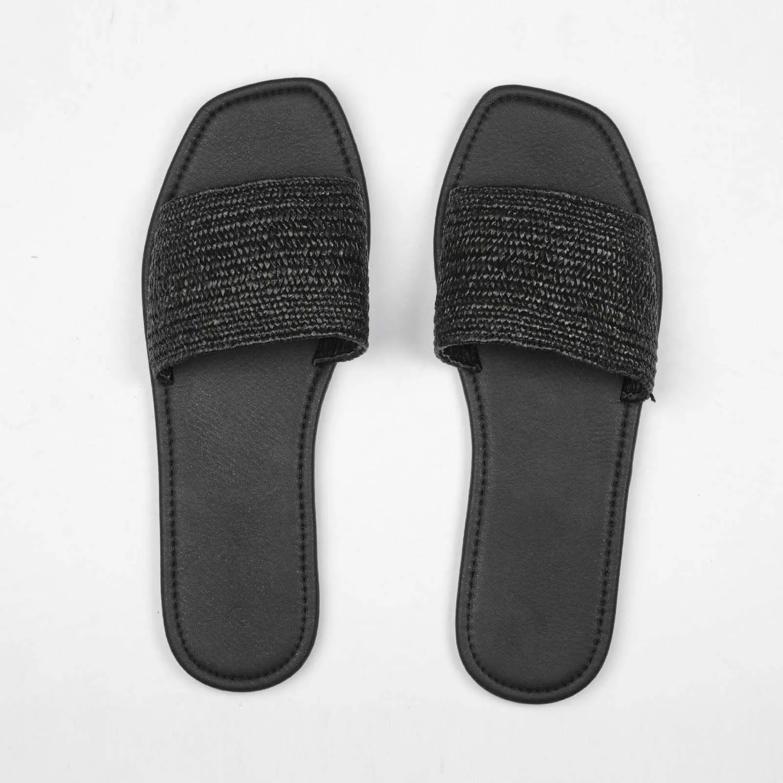 Betty Basics Raffia Slide in Black