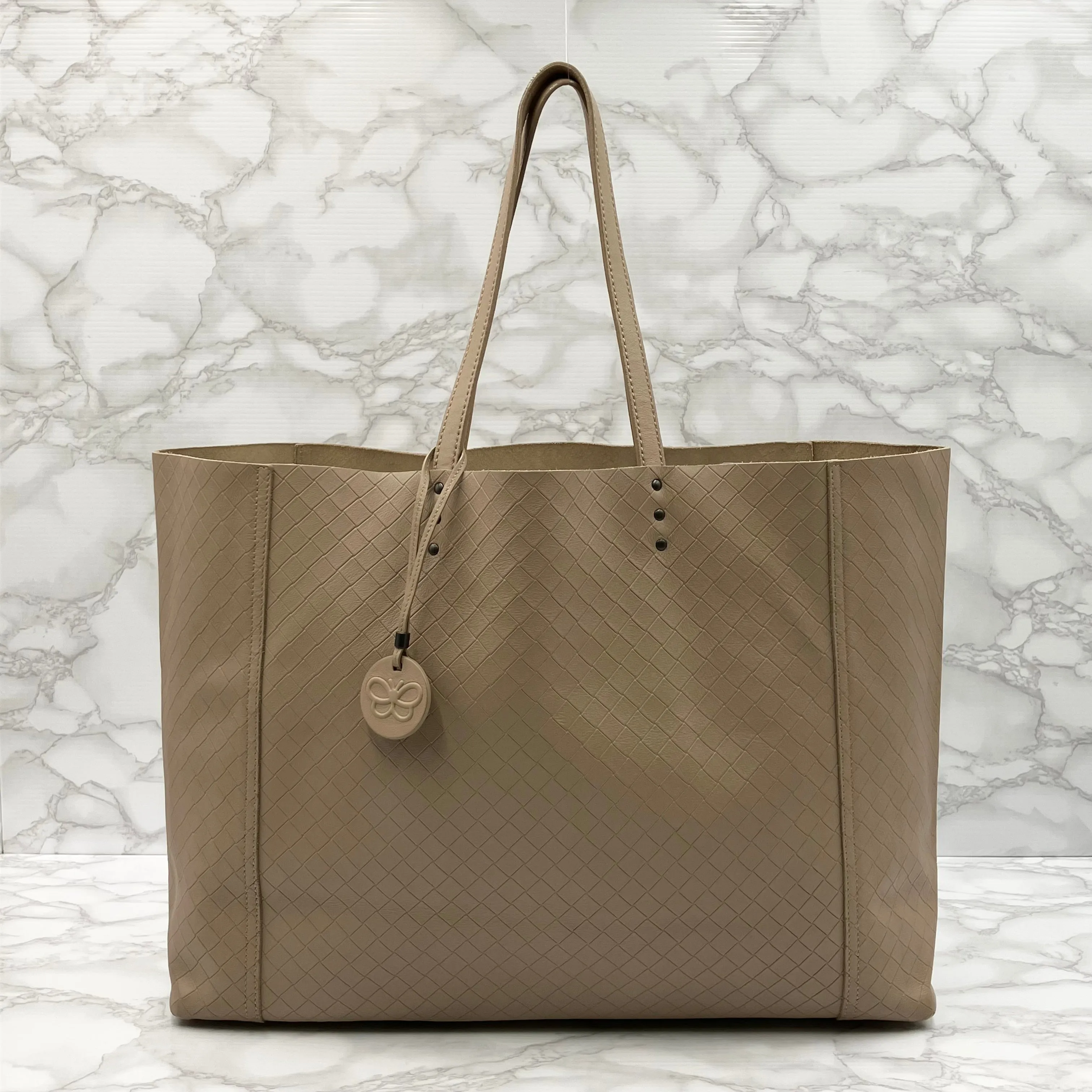 BOTTEGA VENETA Intre leather tote bag