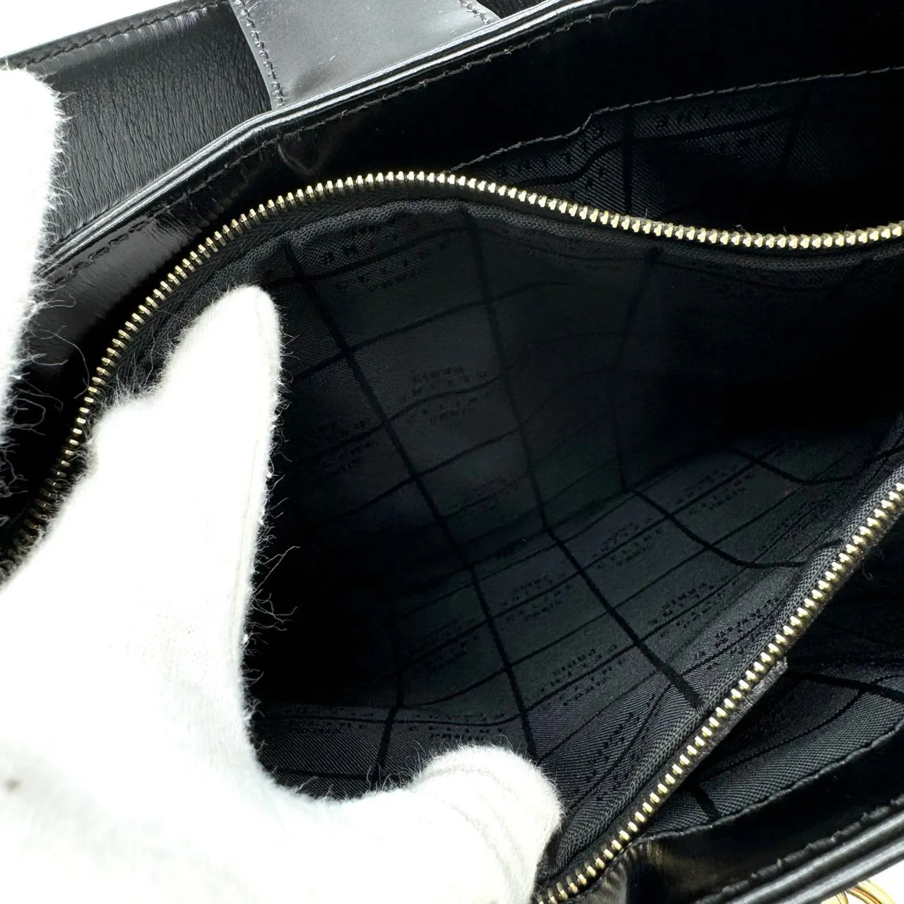 CELINE Vintage Leather Black Shoulder Bag