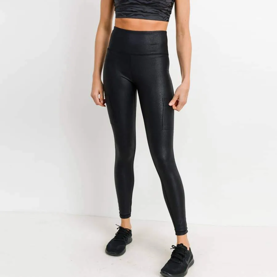 CURVY- Triple Zippered Pocket Highwaist Foil Leggings