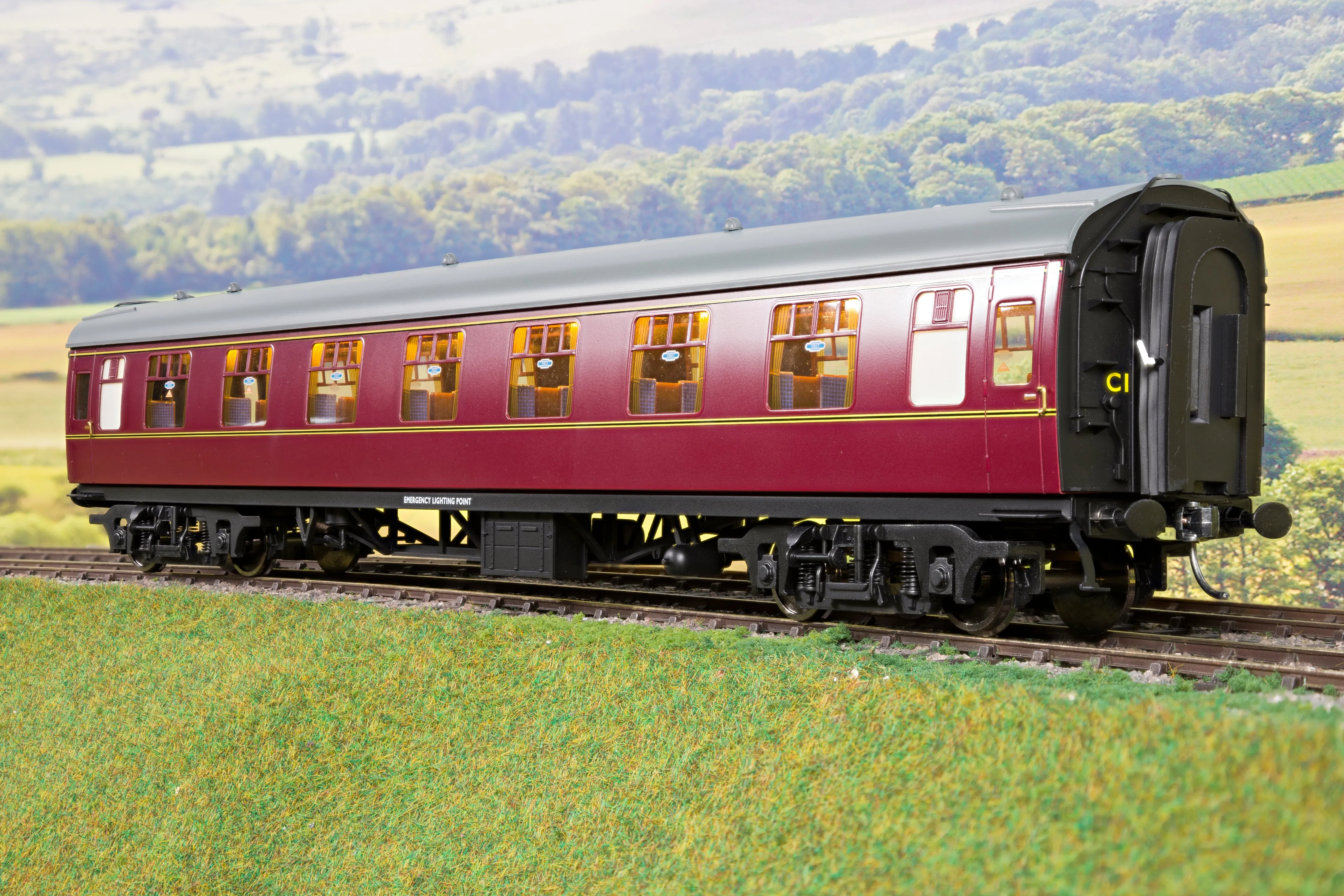 Darstaed D21-5-10CW Finescale O Gauge BR Mk1 RFO (Restaurant First Open), Lined Maroon with Commonwealth Bogies