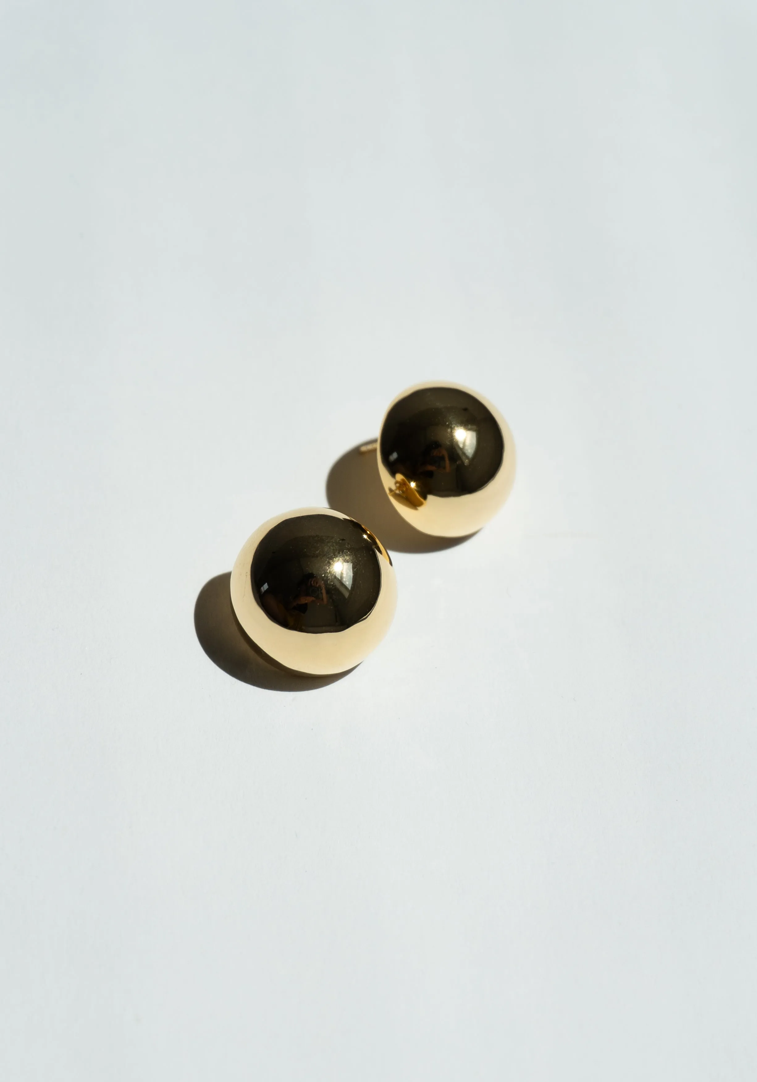 Hemisphere Earrings in Gold