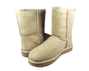 UGG W CLASSIC SHORT II: FAWN